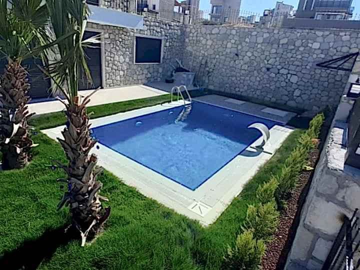 İlhan Bey ( Villa Havuzu) Karaburun- Mordoğan